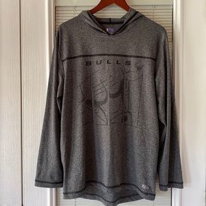 CHICAGO BULLS Men’s Athletic Hoodie - Size M